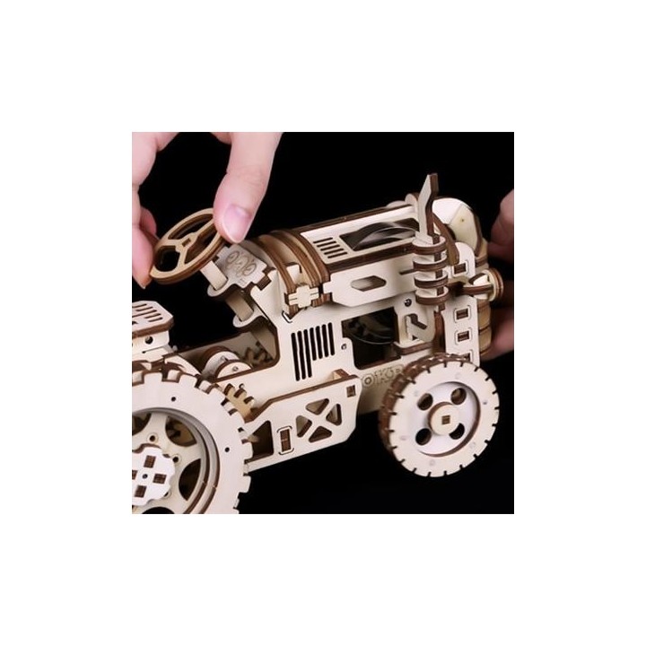 Maquette en bois Tracteur animé