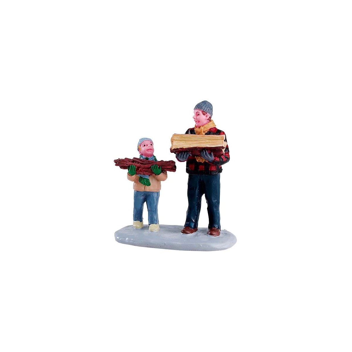 Père et son fils portant du bois Lemax