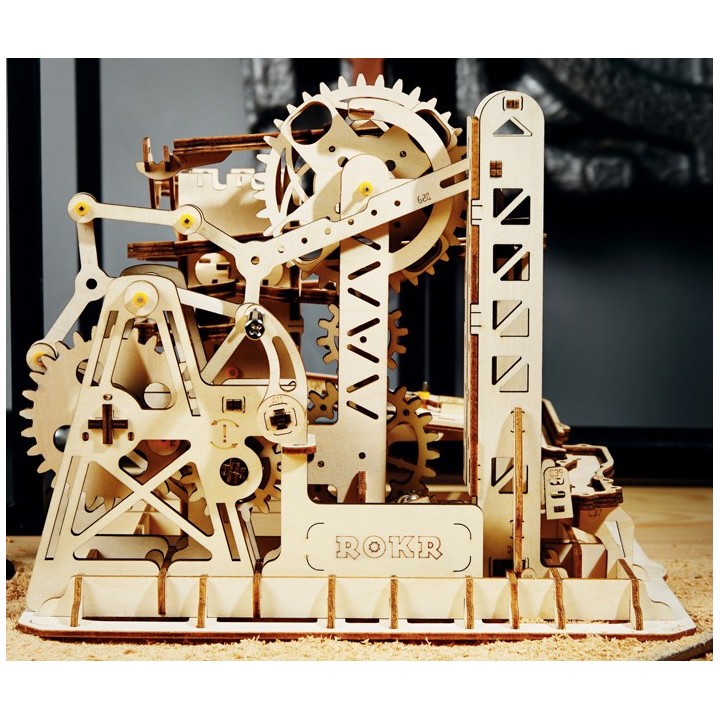 Maquette en bois animée Circuit de billes