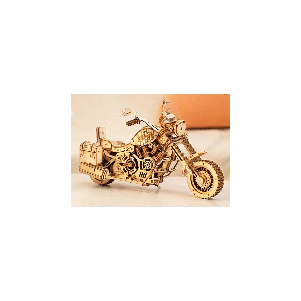 Maquette en bois moto animée