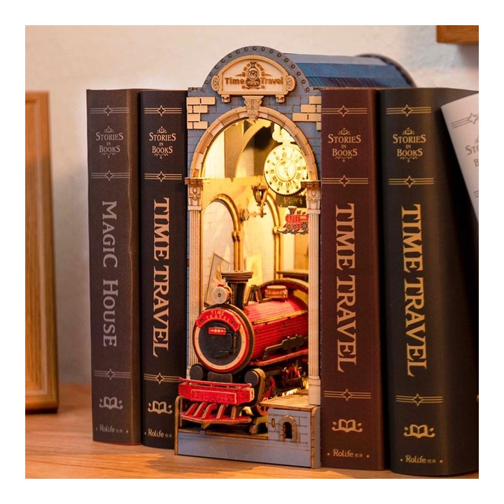 Maquette en bois lumineuse Serre-livres Train
