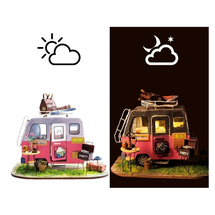 Maquette en bois lumineuse Caravane