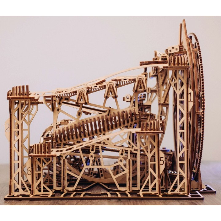 Maquette en bois animée Circuit de billes Galaxie motorisé