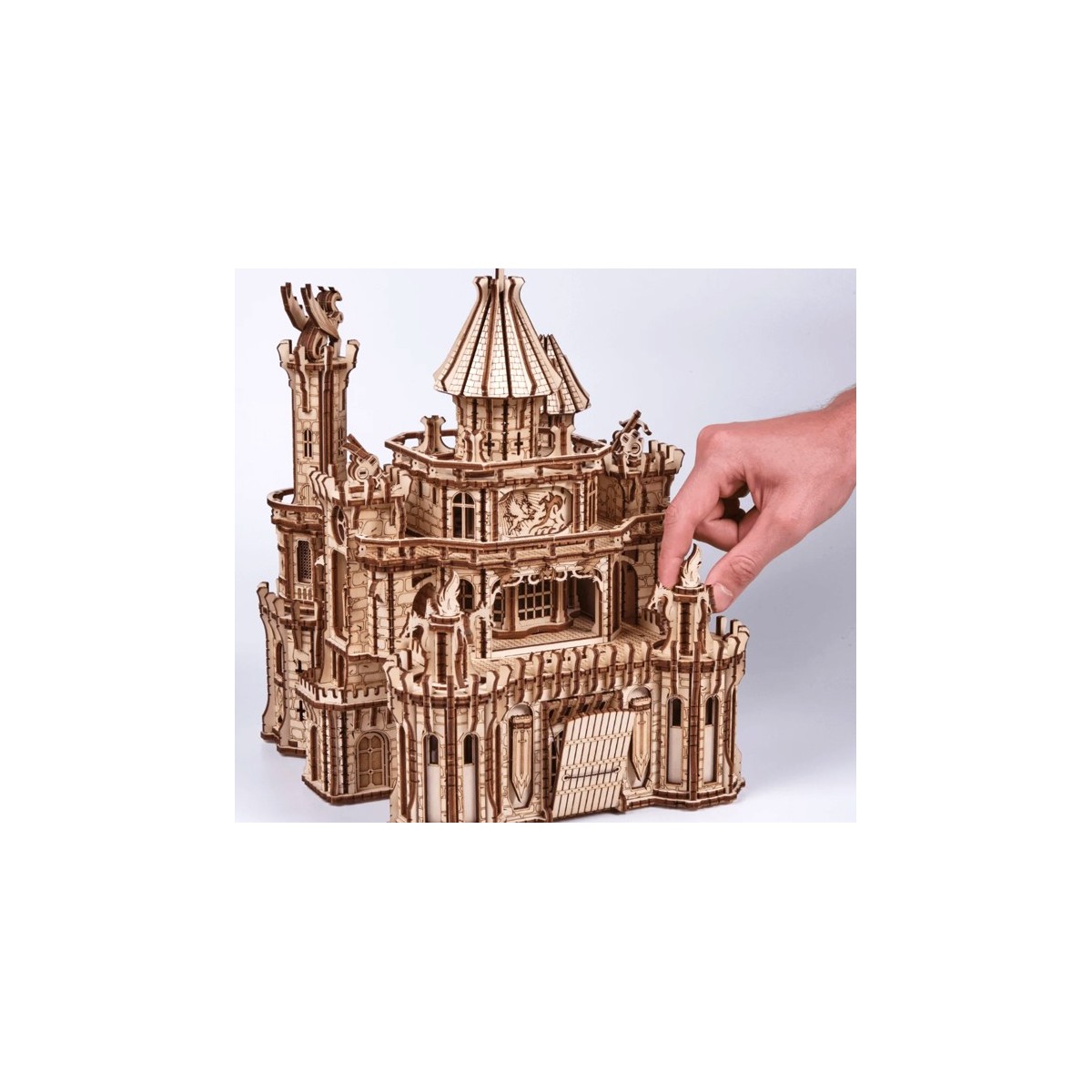 Maquette en bois Château fort animé lumineux musical