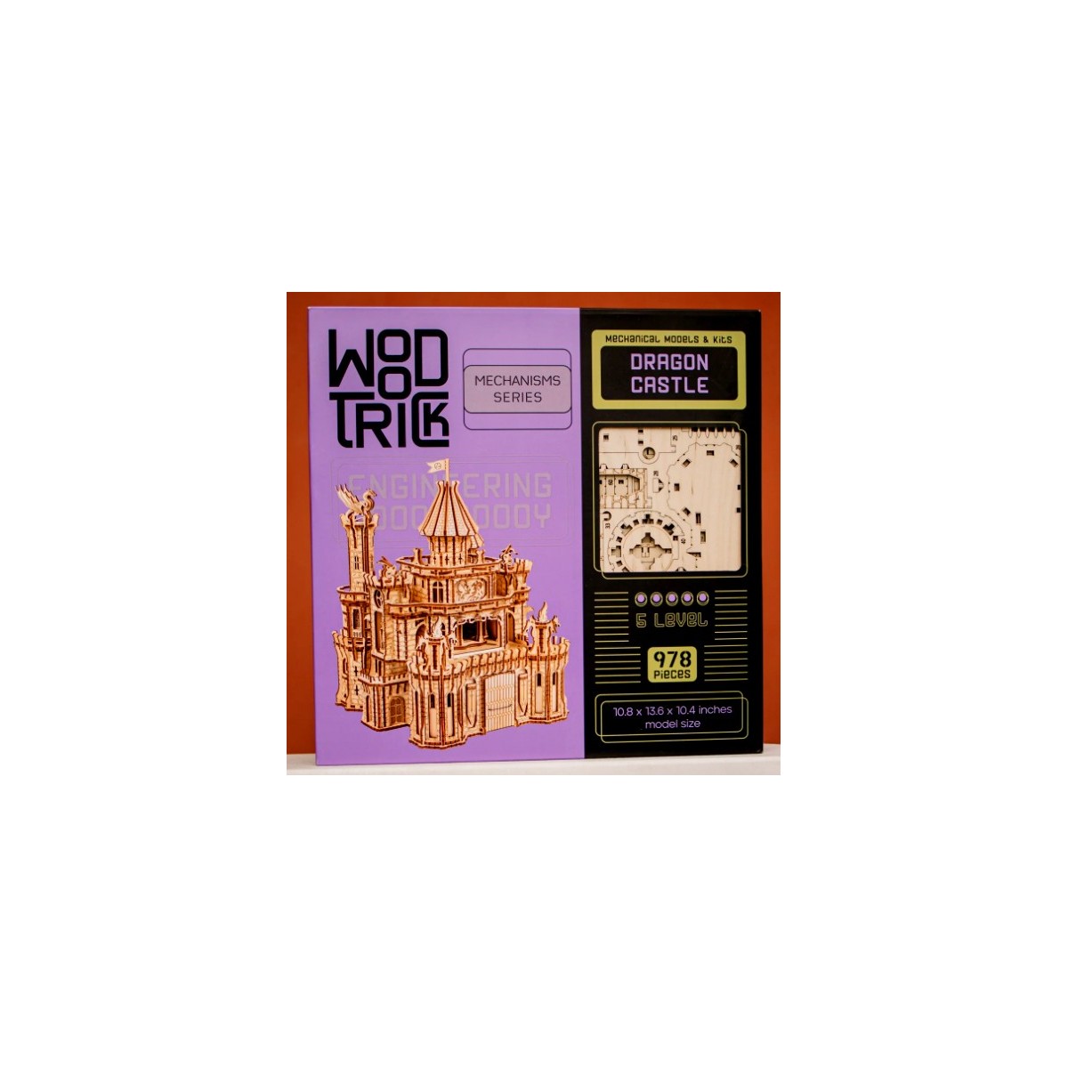 Maquette en bois Château fort animé lumineux musical