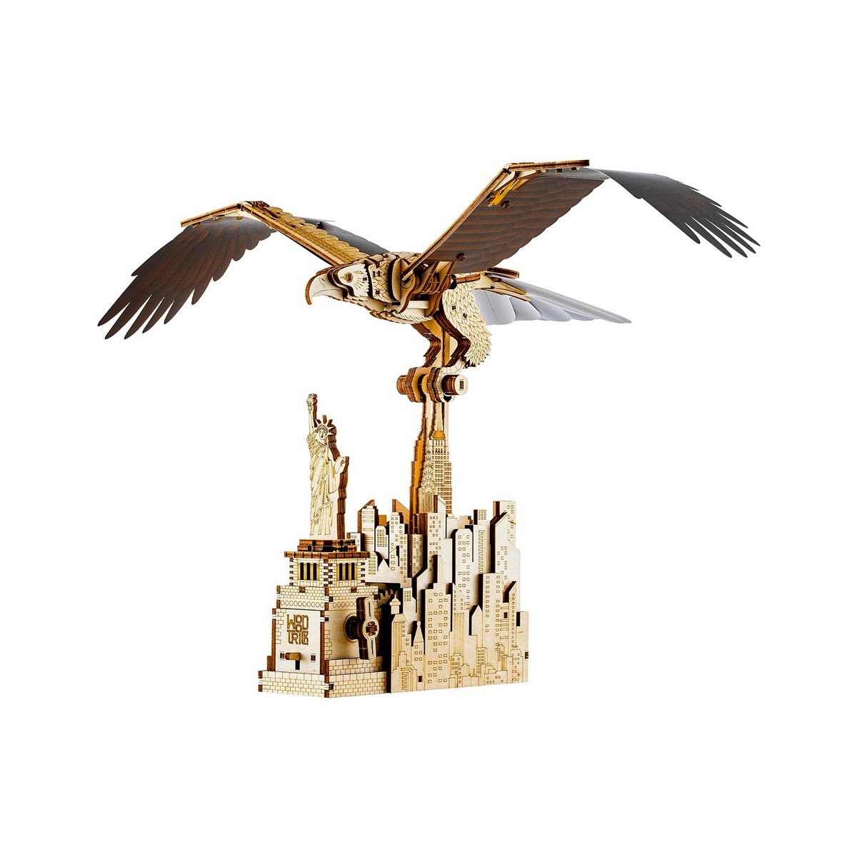 Maquette en bois animée Aigle survolant New York