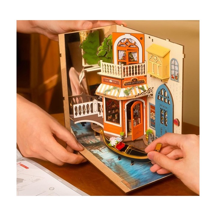 Maquette en bois lumineuse Serre-livres Venise