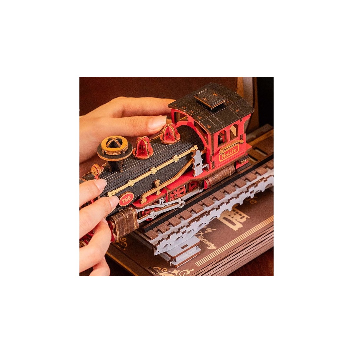 Maquette en bois lumineuse Serre-livres Train tunnel