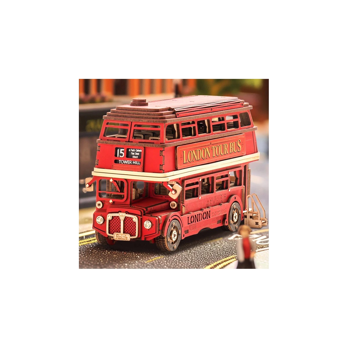 Maquette en bois bus londonien