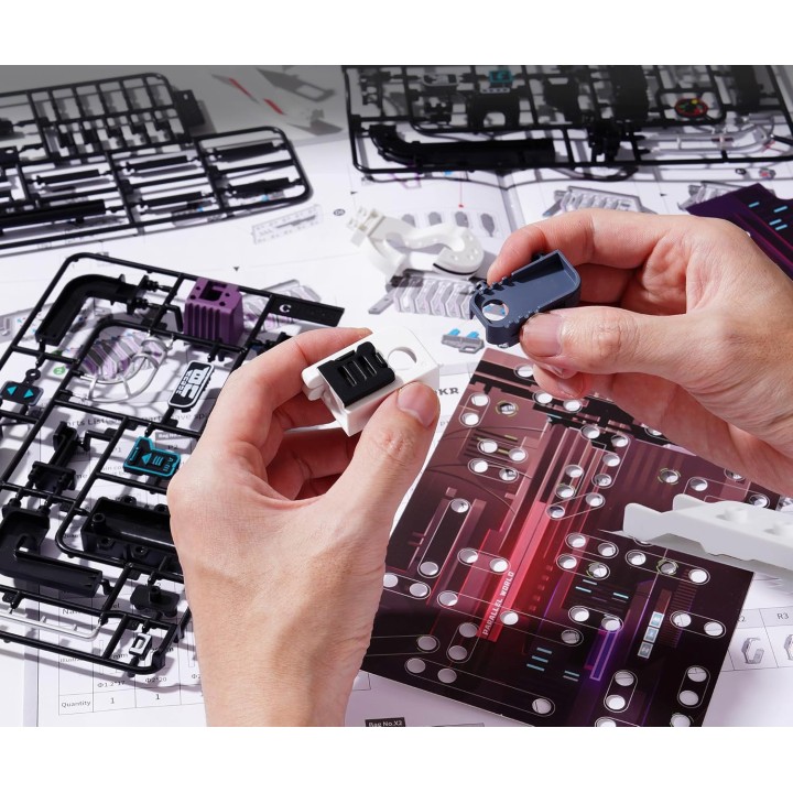 Maquette Circuit de billes futuriste motorisé 174 cm