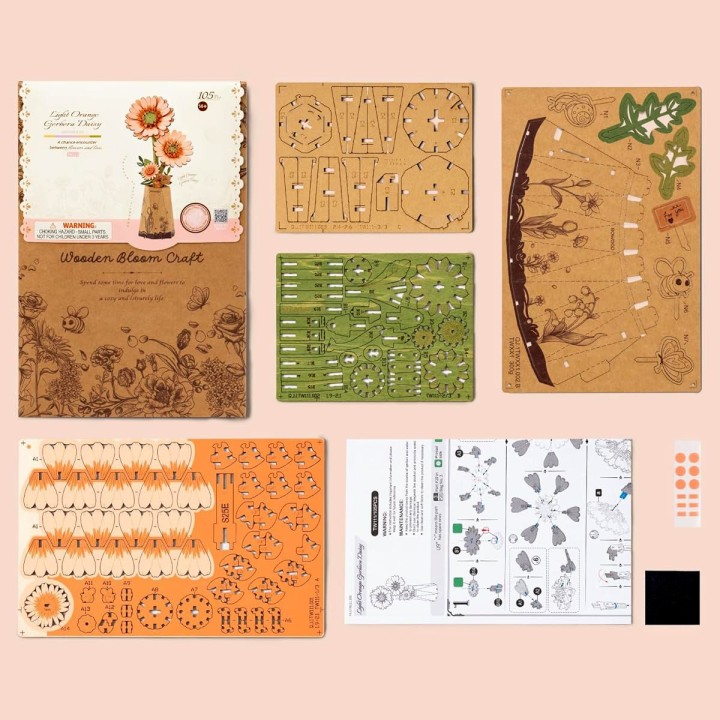 Maquette en bois Fleur Marguerite orange