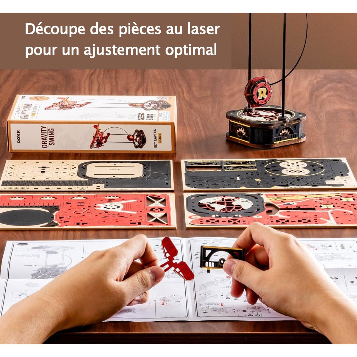 Maquette en bois Avion avec balancier