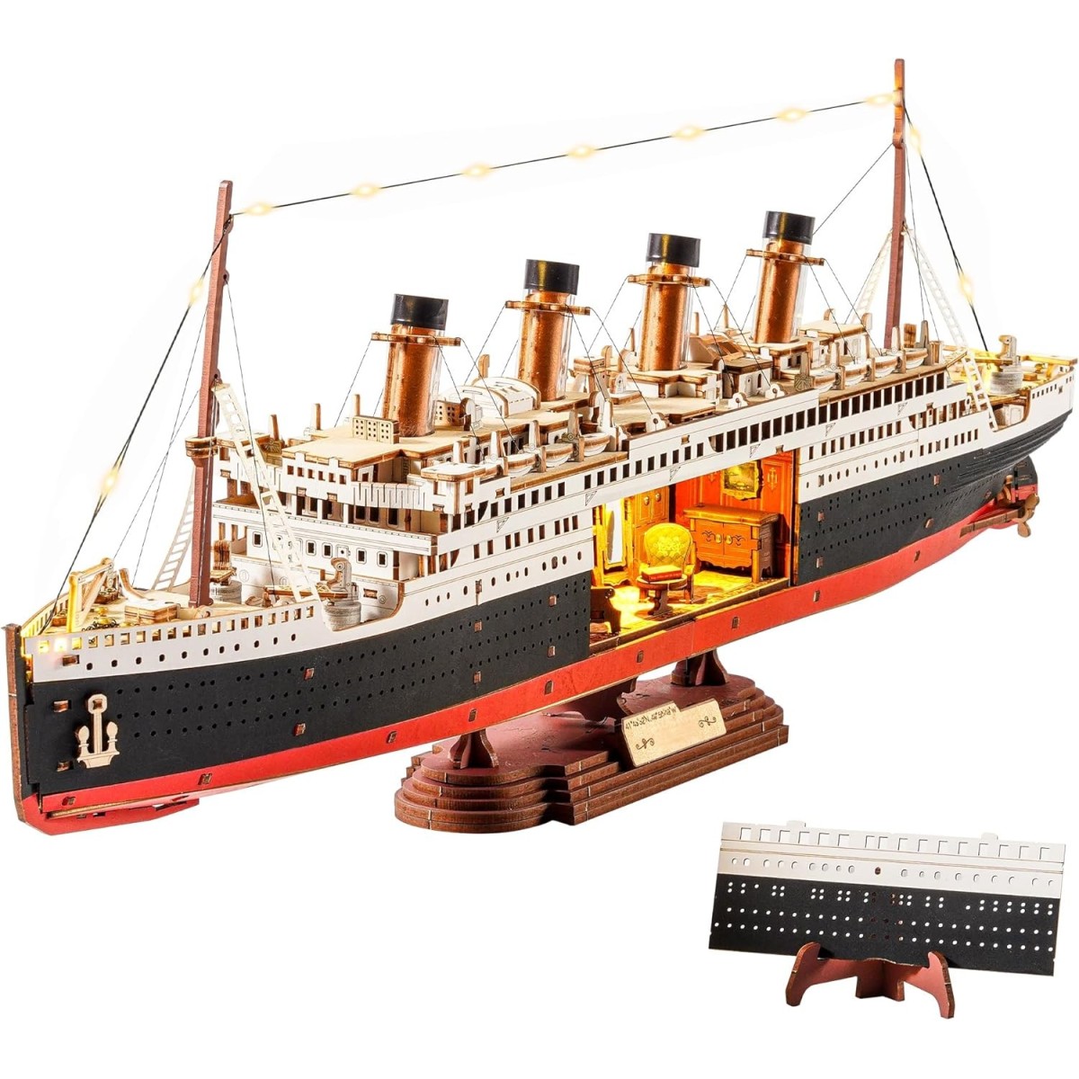 Maquette en bois lumineuse paquebot Titanic