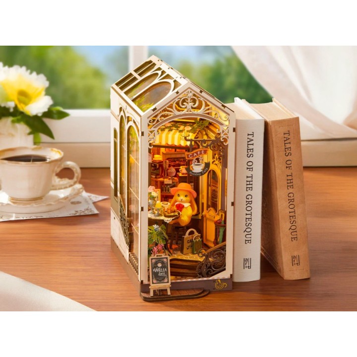 Maquette en bois lumineuse Serre-livres Terrasse de café