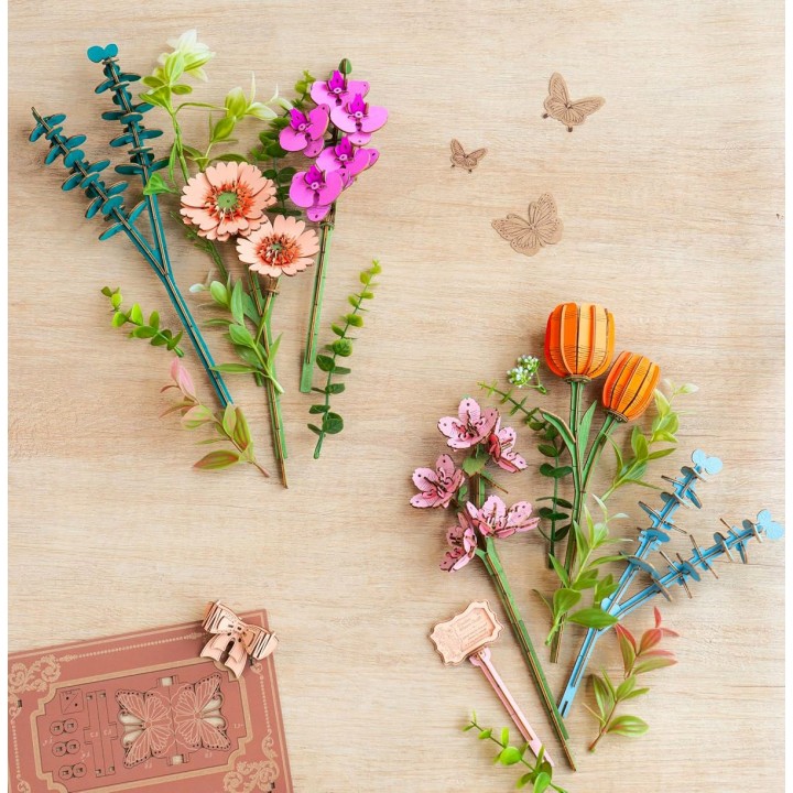 Maquette en bois Livre fleuri